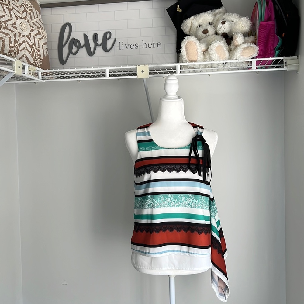 NWOT Asymmetric Top
